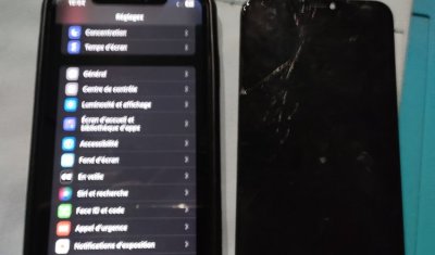 Remplacement d'écran d'un iPhone XS Max à Pessac/Dordogne