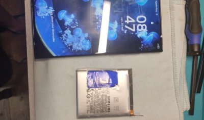 Changement de batterie d'un Samsung S23 Ultra à Gardonne