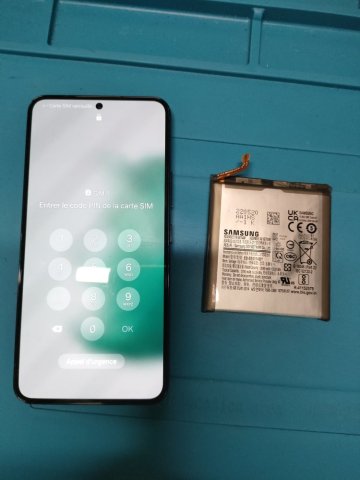Remplacement d'une batterie d'un Samsung S 22 à Saint Foy La Grande