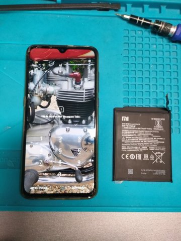 Changement de batterie Xiaomi MI 9 à Montpon-Ménestérol