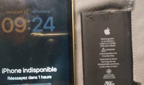Remplacement d'une batterie d'un iPhone 11 à Pineuilh