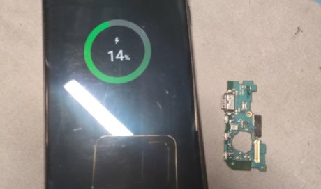 Changement de connecteur de charge d'un Samsung A33 5G à Saint Géraud des Corps