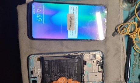 Changement d'écran et batterie Honor 10 Lite à Castillon-La-Bataille