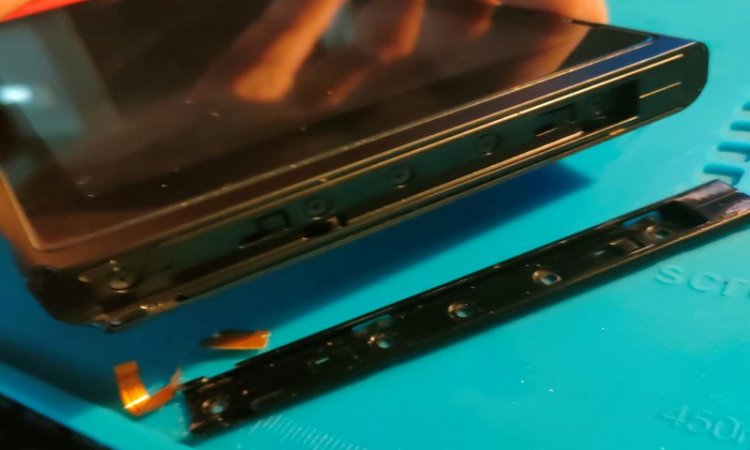 Réparation rail de Nintendo Switch - Fougueyrolles -LUDO REPARE